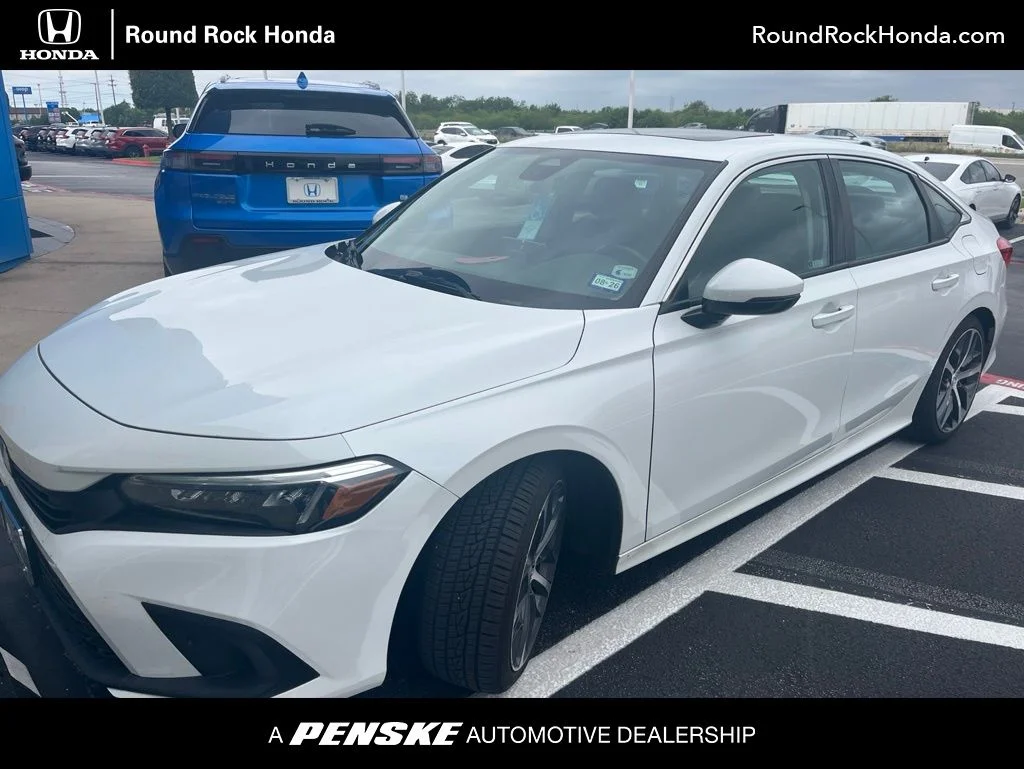 2022 Honda Civic Touring CVT's photo