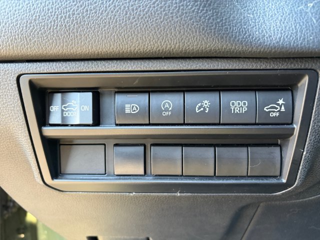 Used 2023 Green Toyota Limited image 29