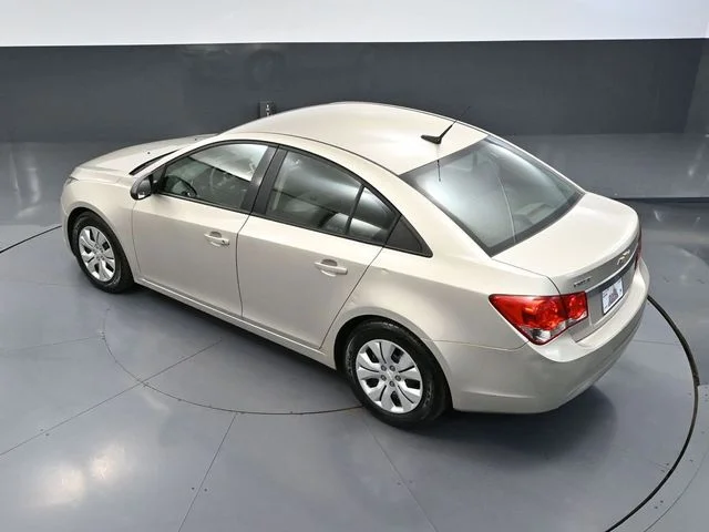 2013 Chevrolet Cruze LS - Photo 48