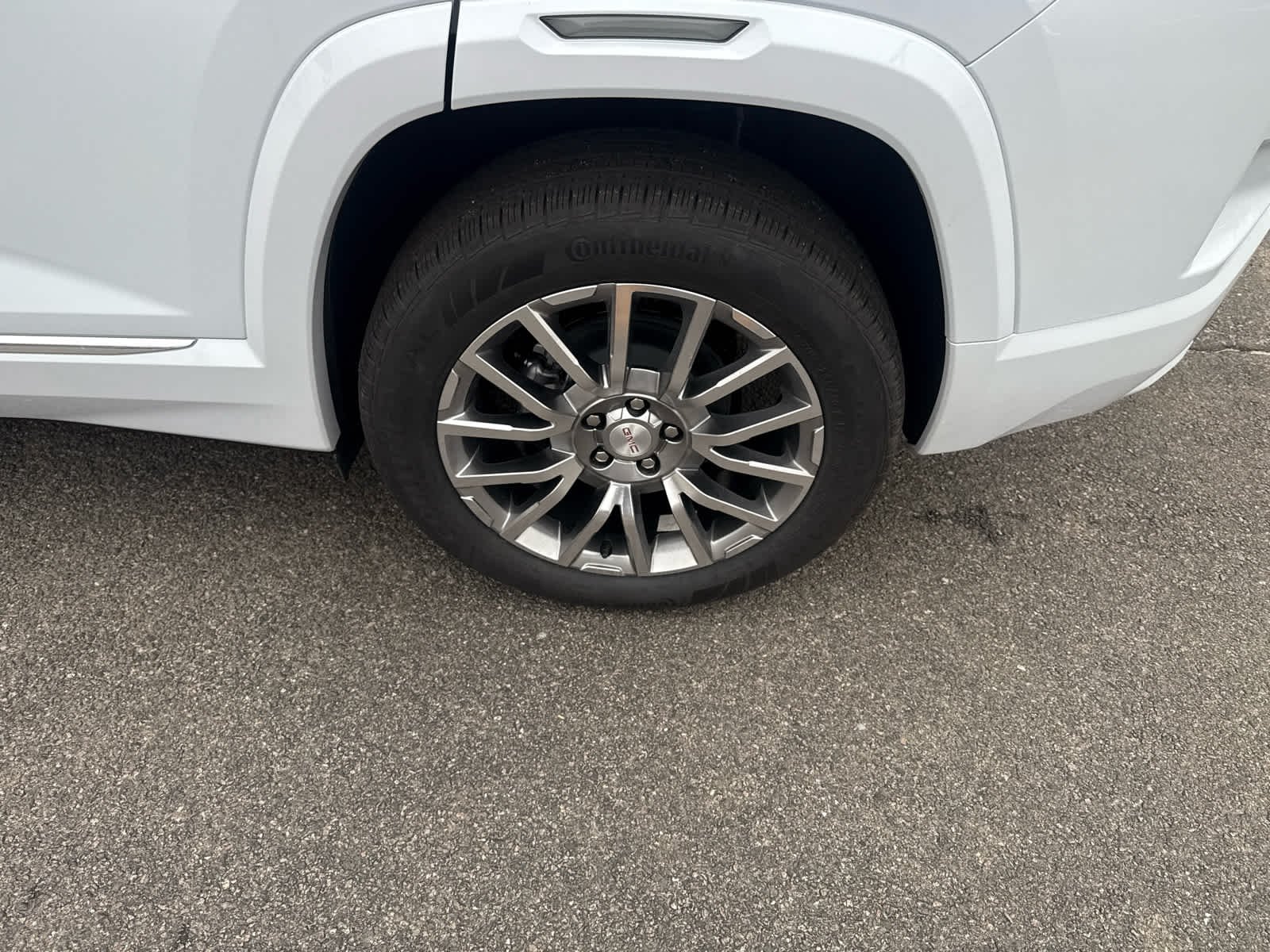New 2026 Glacier White Tricoat GMC Denali image 9