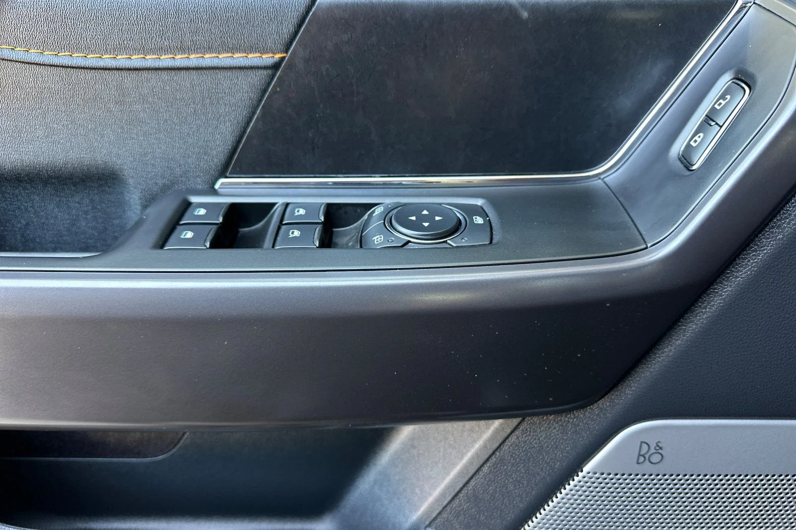 New 2026 Agate Black Metallic Ford Tremor® image 7
