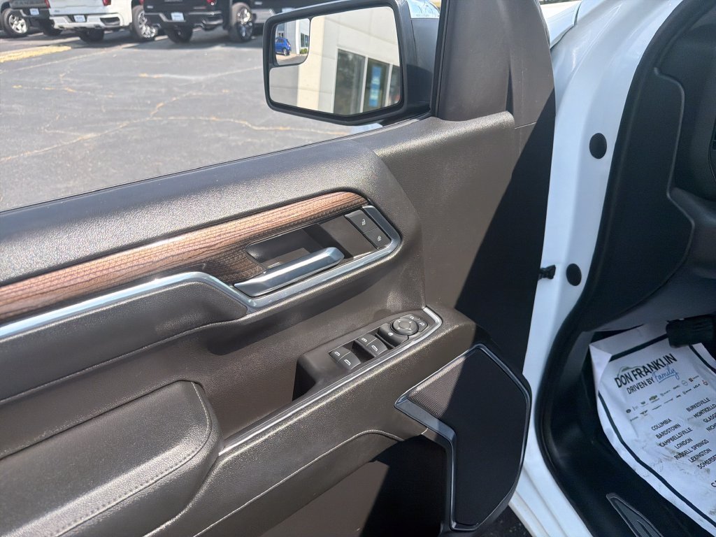 Used 2024 White Chevrolet LT image 11