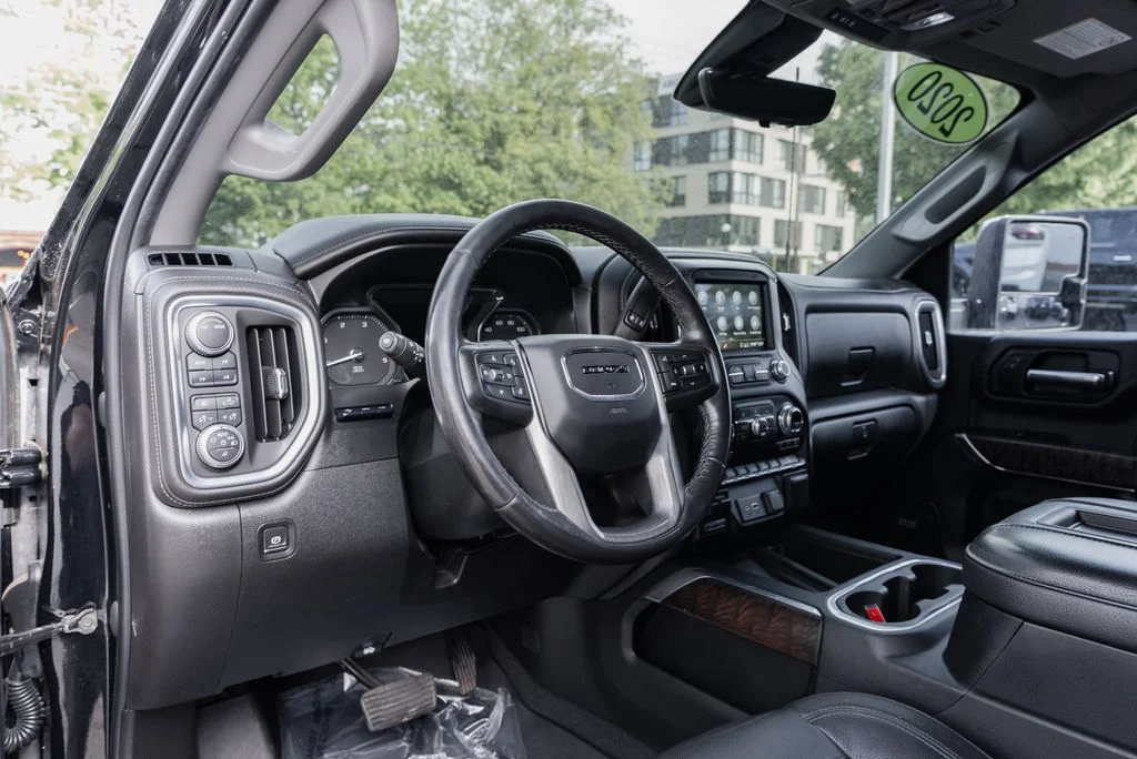 Used 2020 Black GMC Denali image 24