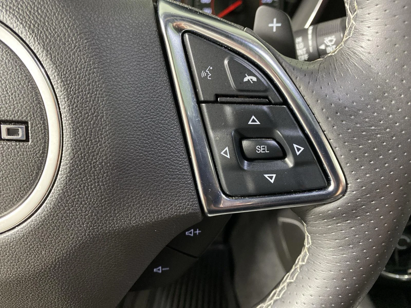 Used 2018 Black Chevrolet 2SS image 15