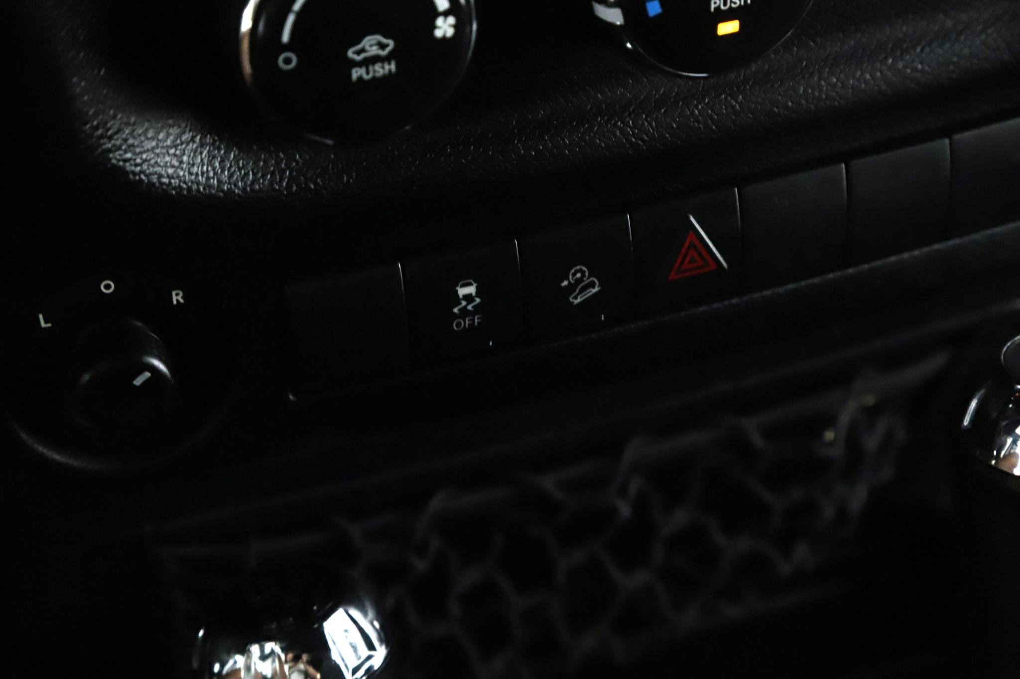 Used 2015 Tank Clearcoat Jeep 4WD 4dr Sport image 12