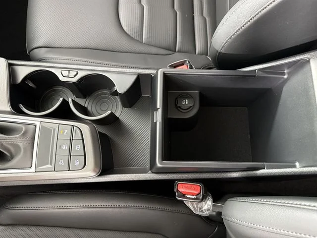 New 2026 Glacial White Pearl Kia SX Prestige image 21