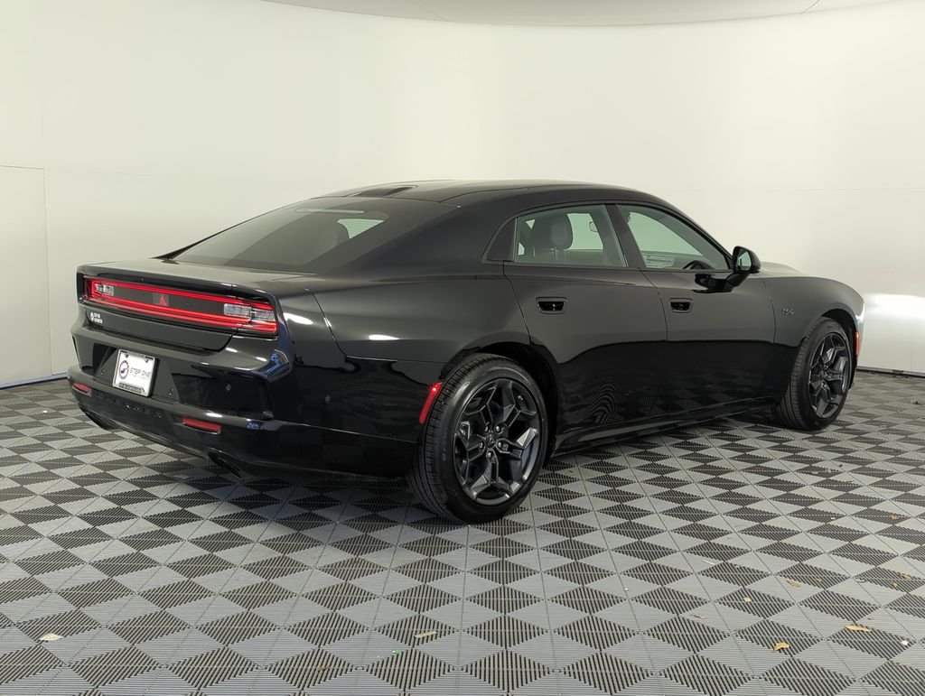 New 2026 Diamond Black Crystal Pearlcoat Dodge R/T image 5
