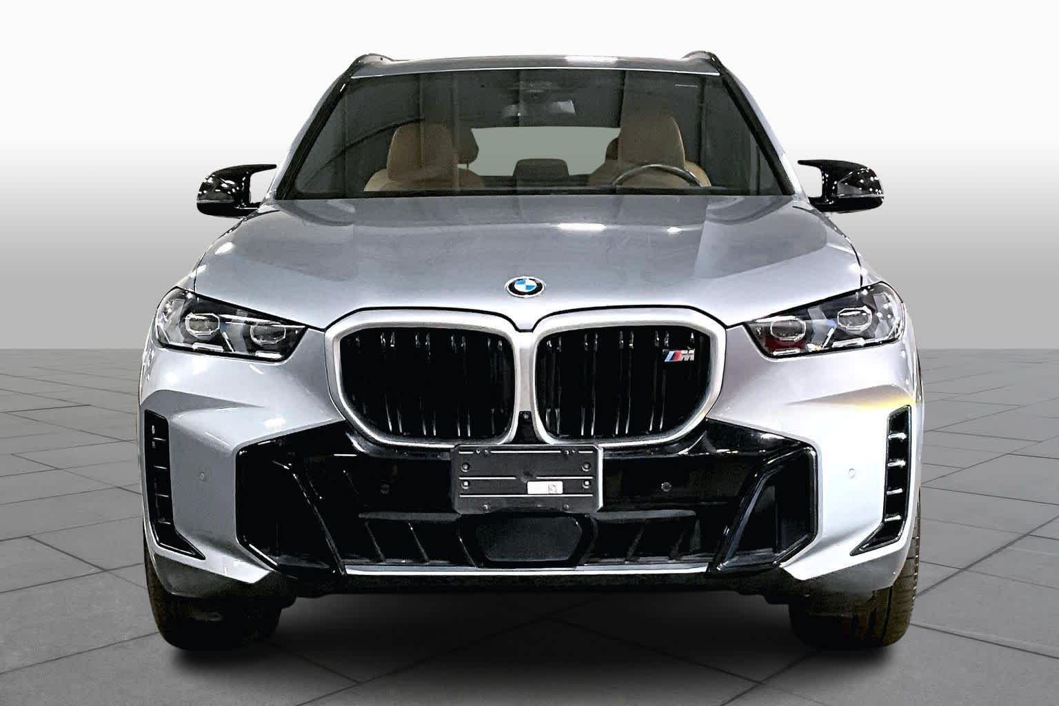 Used 2025 Skyscraper Grey Metallic BMW M60i image 6