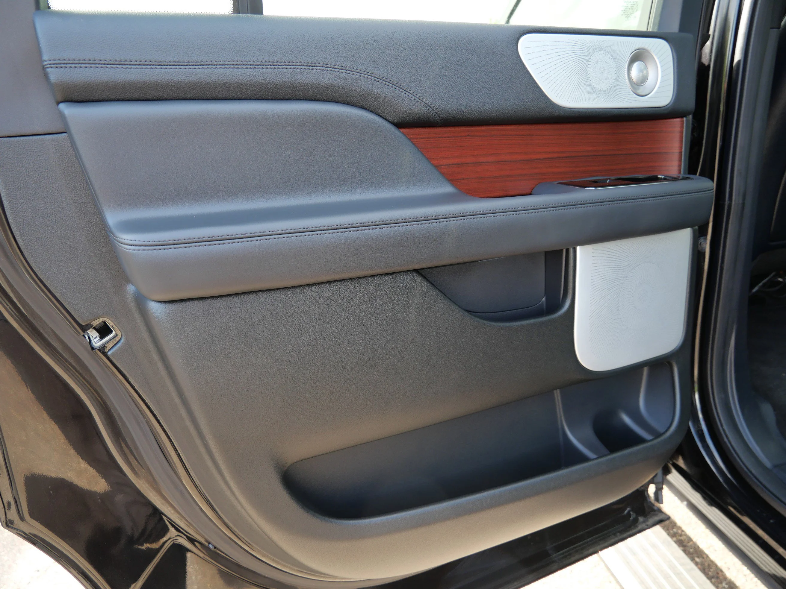 2023 Lincoln Navigator Reserve L - Photo 14