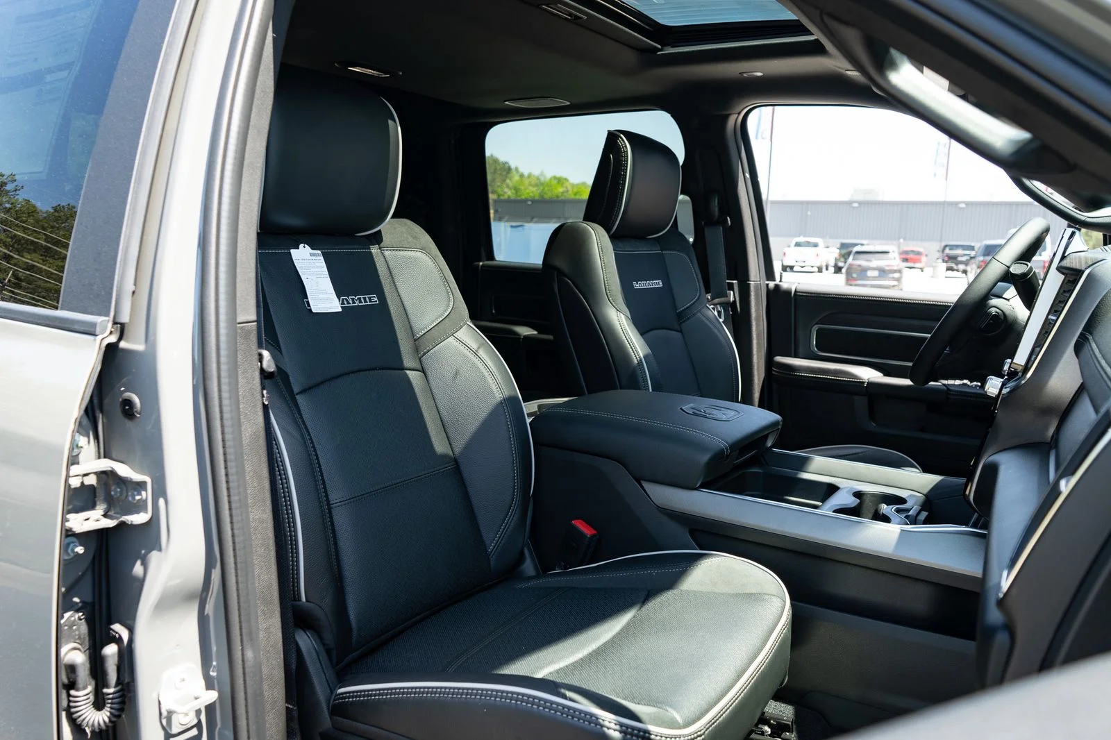 New 2026 Ceramic Gray Clear-Coat Exterior Paint RAM Laramie image 23