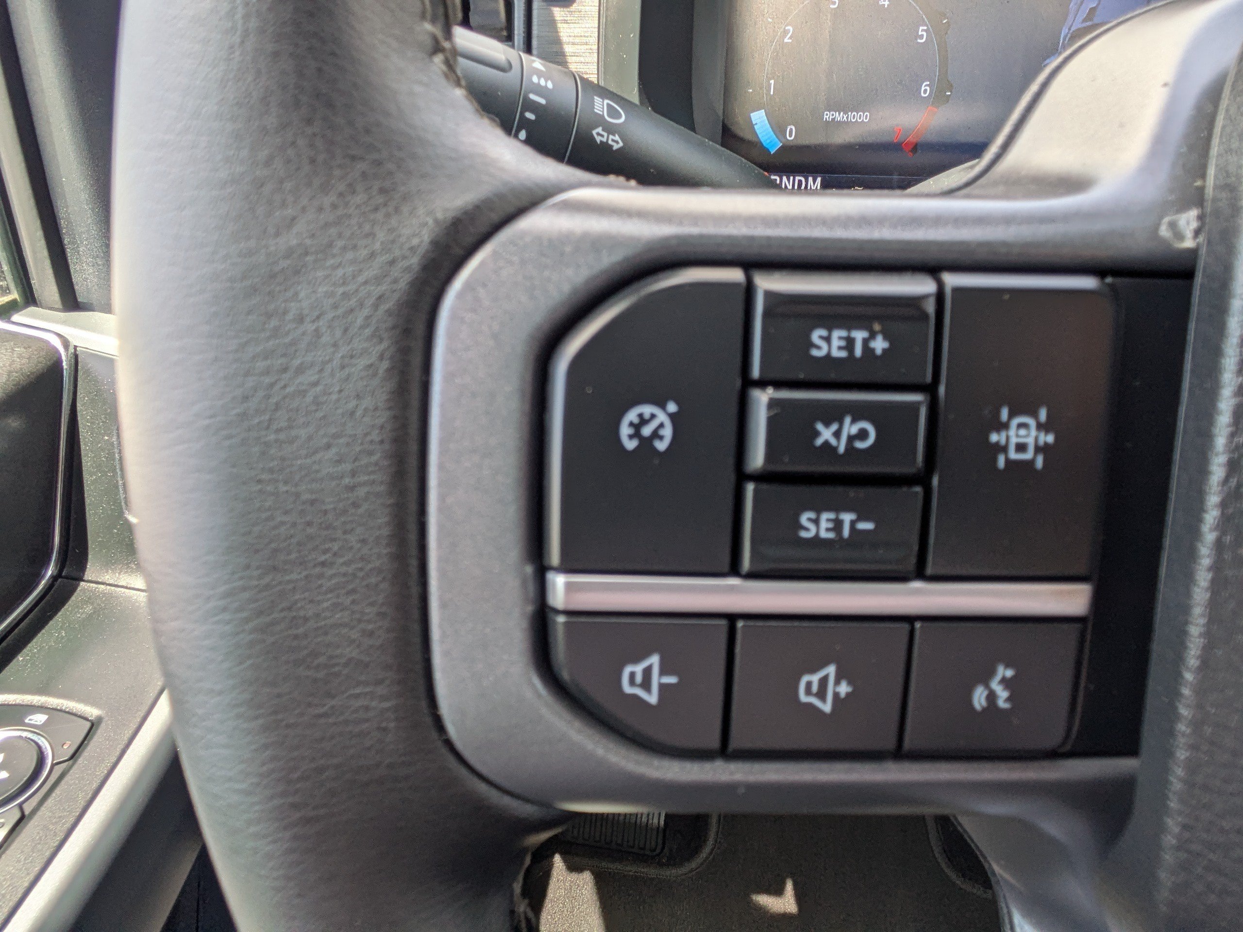 Used 2025  Ford XLT image 23
