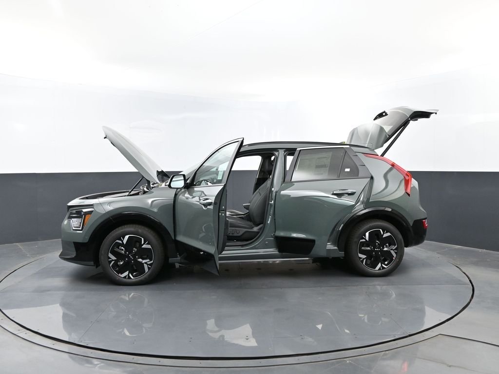 New 2026 Cityscape Green Kia WAVE image 35