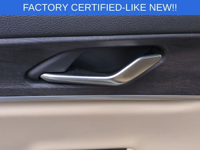 Used 2025 White Jeep Limited image 30