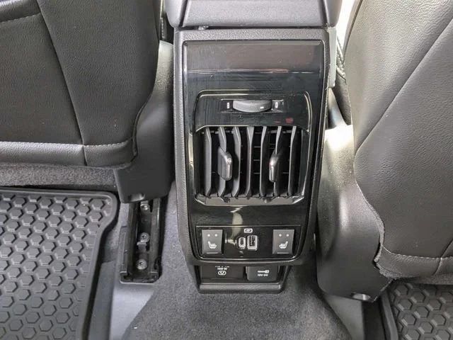 Used 2022 Diamond Black C Jeep Trailhawk image 15