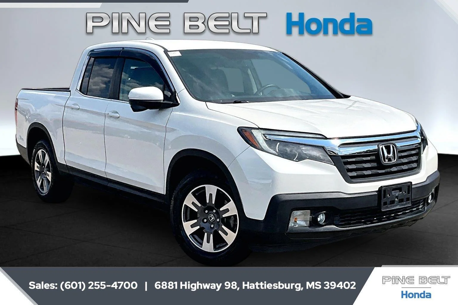 Used 2017 White Diamond Pearl Honda RTL-T image 1