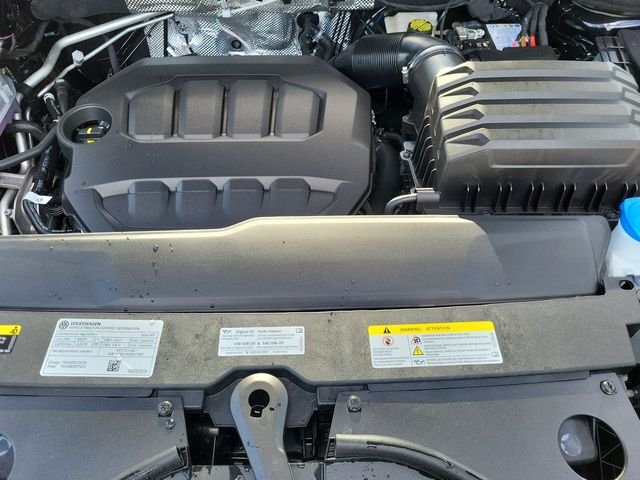 New 2026 Black Volkswagen 2.0T SE w/Technology image 21