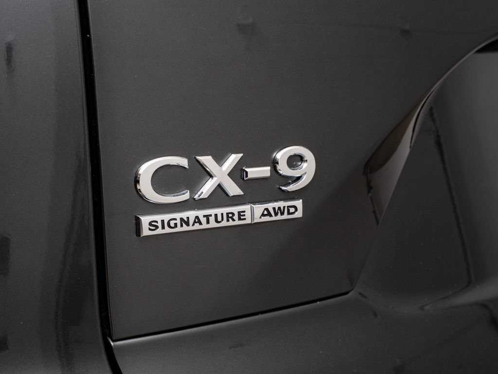 Used 2020 Machine Gray Metallic Mazda Signature image 19