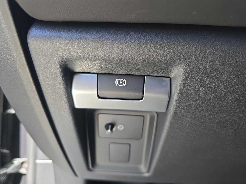 New 2026 Carpathian Grey LAND ROVER V8 image 26