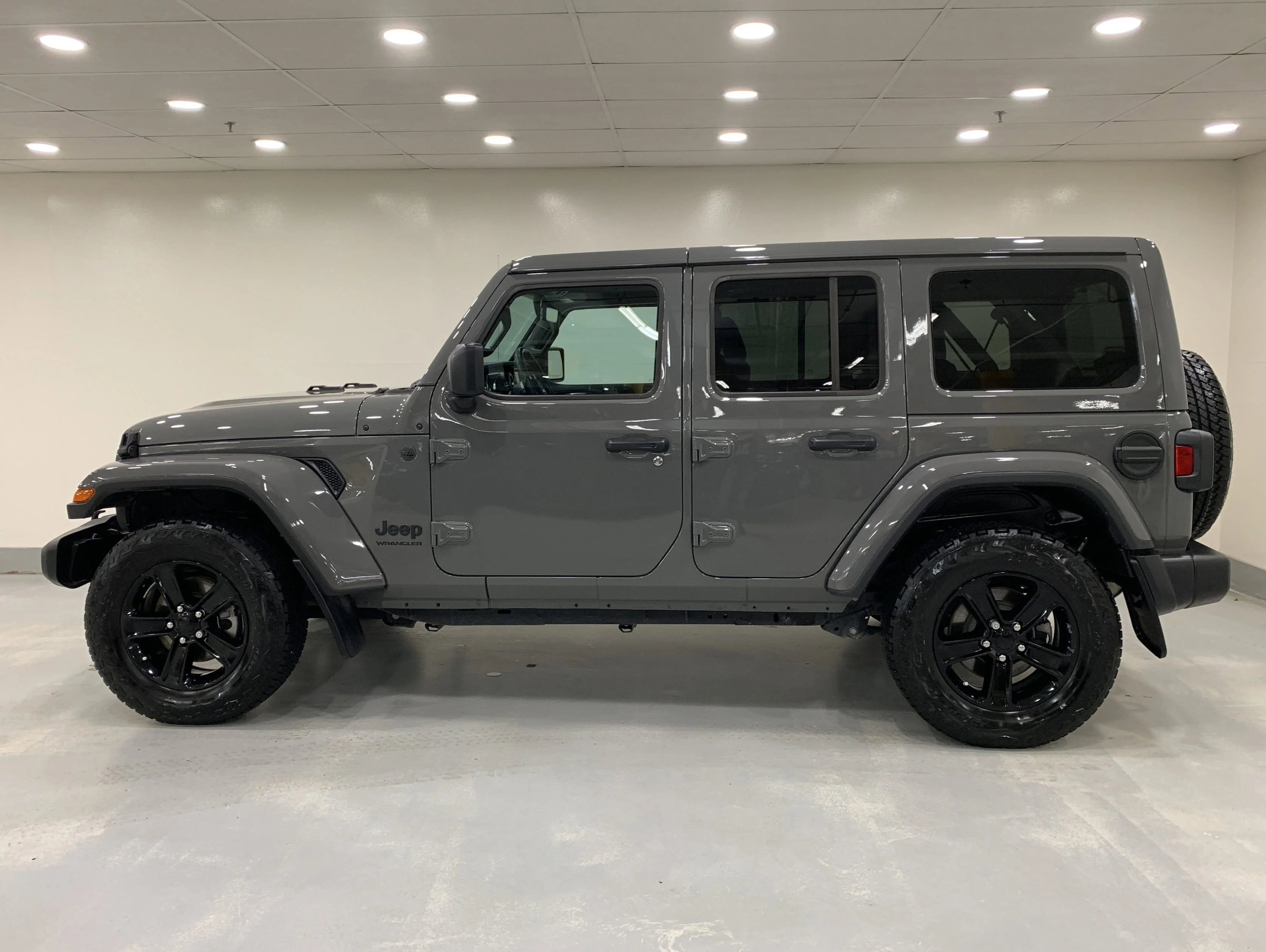 Certified Used 2023 Black Jeep Sahara Altitude * Leather * image 2