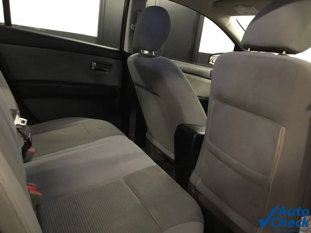 Used 2012 Black Nissan 2.0 SR image 32
