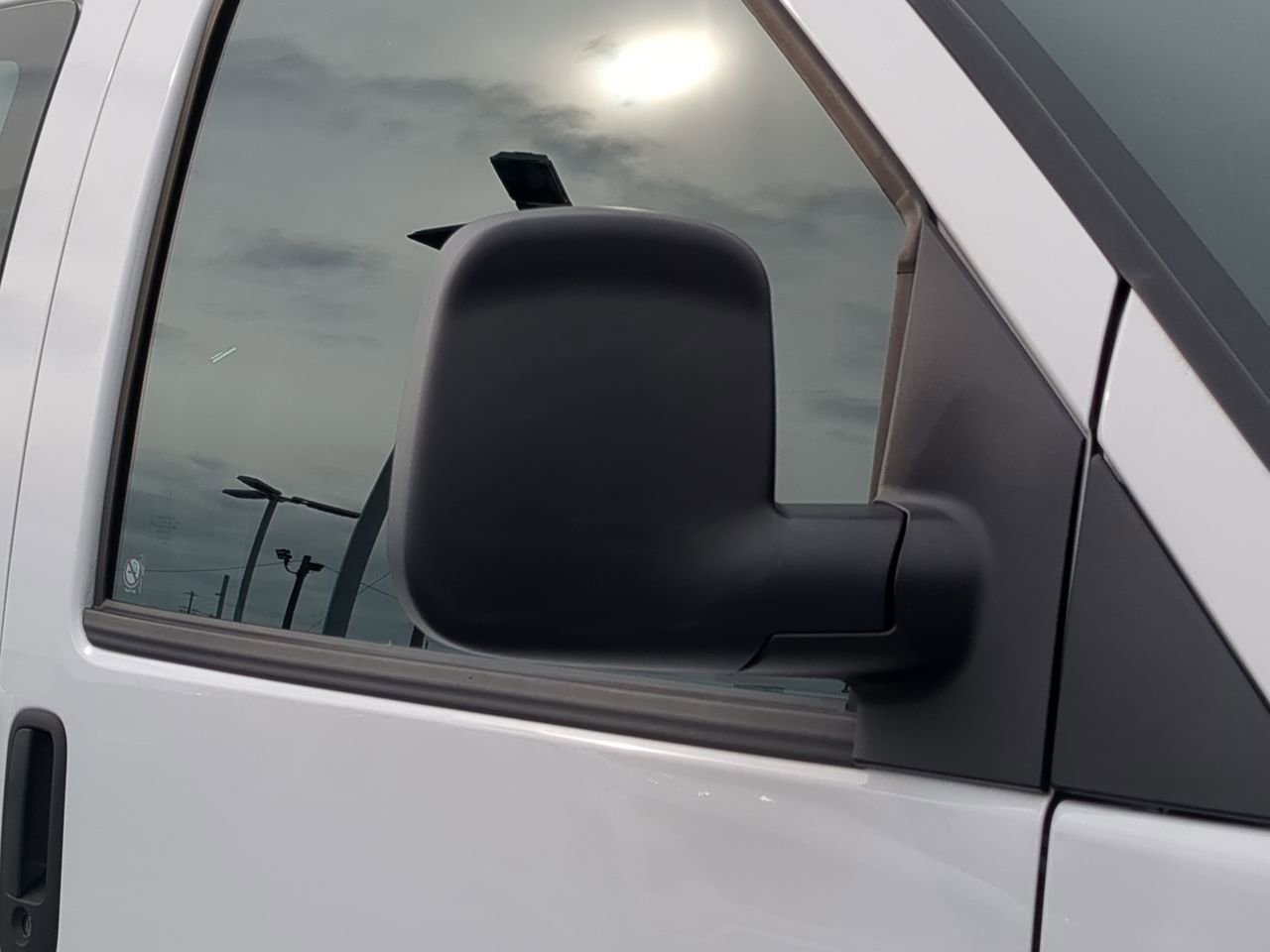 2024 GMC Savana Cargo Work Van - Photo 11