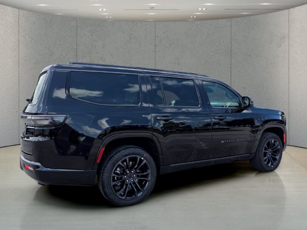 New 2026 High Gloss Black Exterior Paint Jeep Summit Reserve image 4