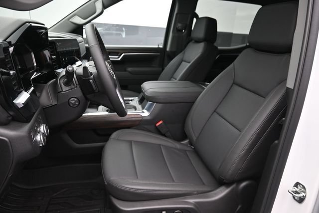 2026 GMC Sierra 1500 SLT - Photo 10