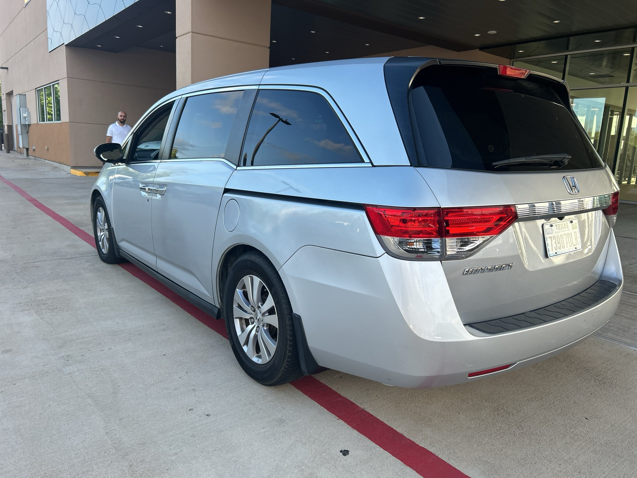 Used 2014 SILVER Honda EX-L image 5