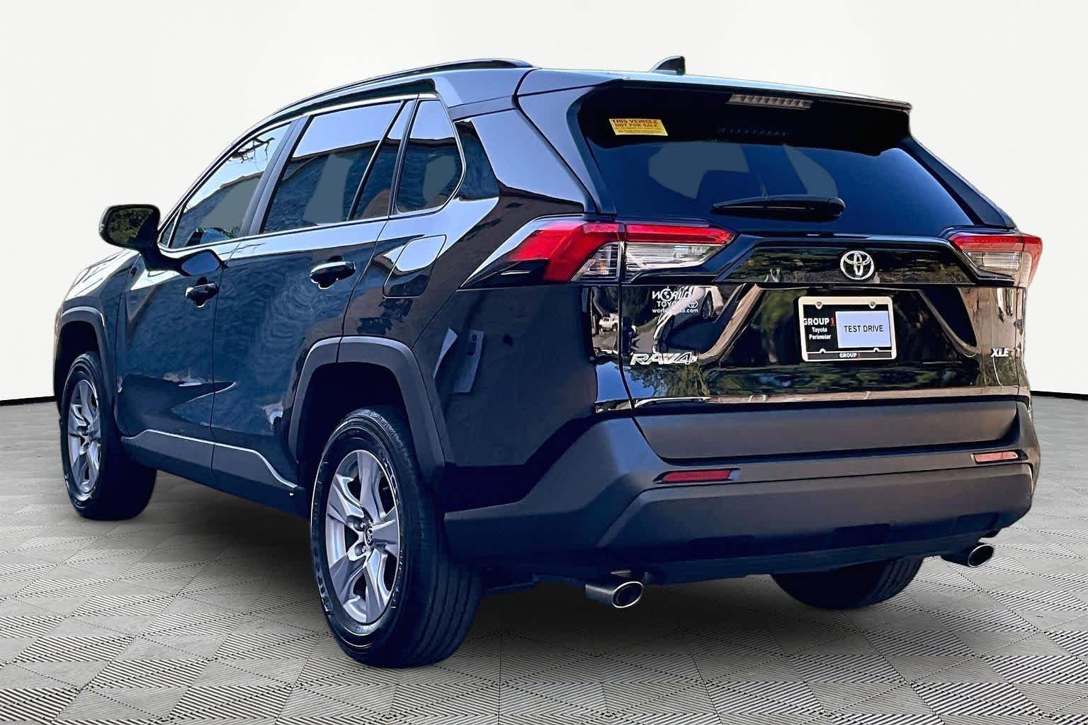 Used 2025 Midnight Black Metallic Toyota XLE image 12