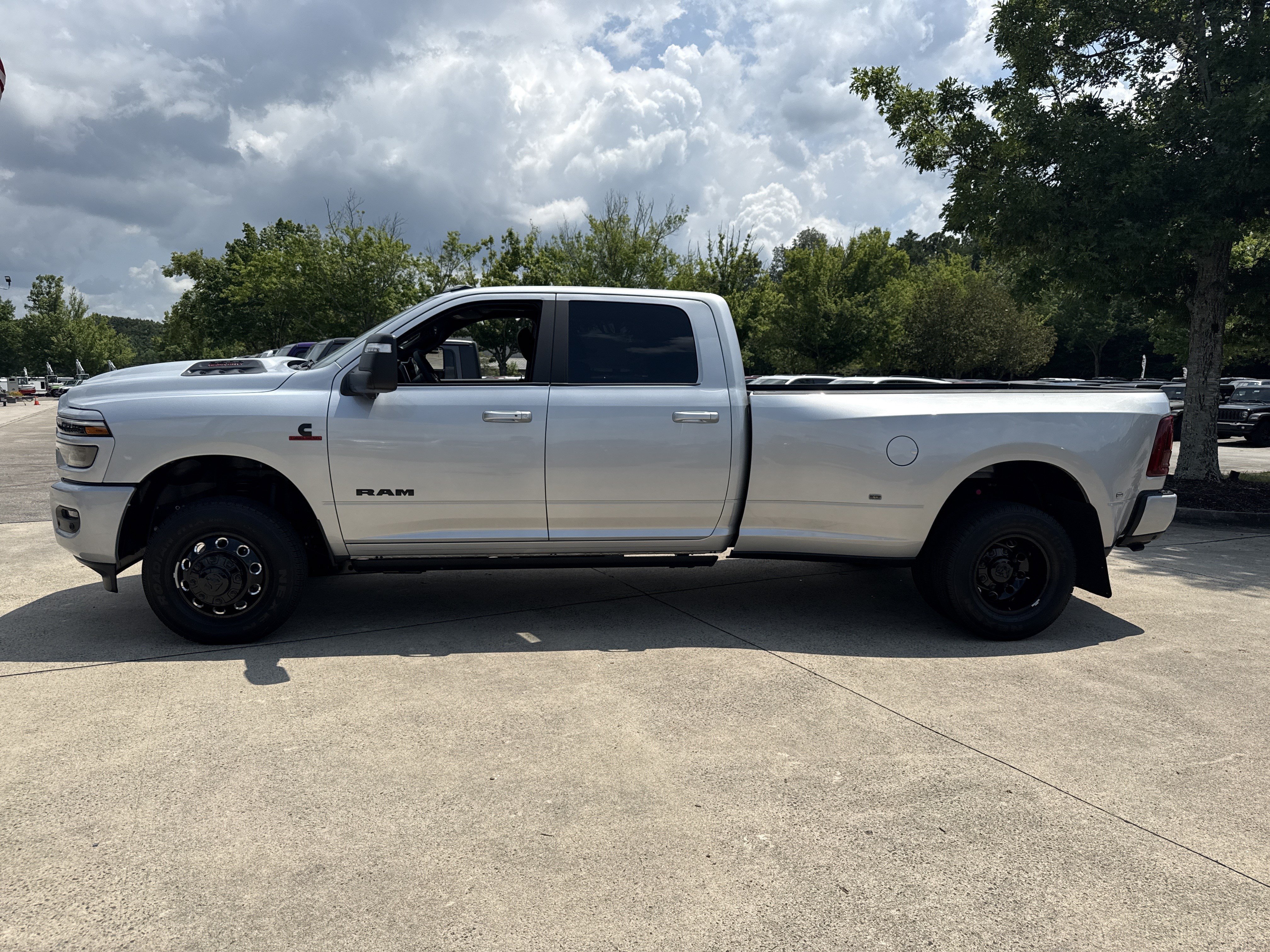 New 2026 Silver Zynith RAM Laramie DRW / DUALLY image 4