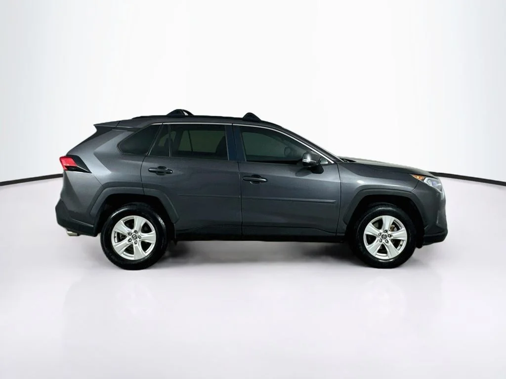 Used 2020 Gray Toyota XLE image 8