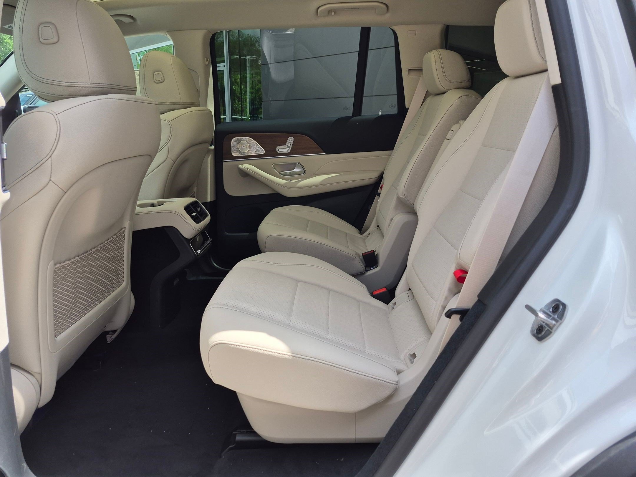 New 2026 Polar White Mercedes-Benz GLS 450 image 24