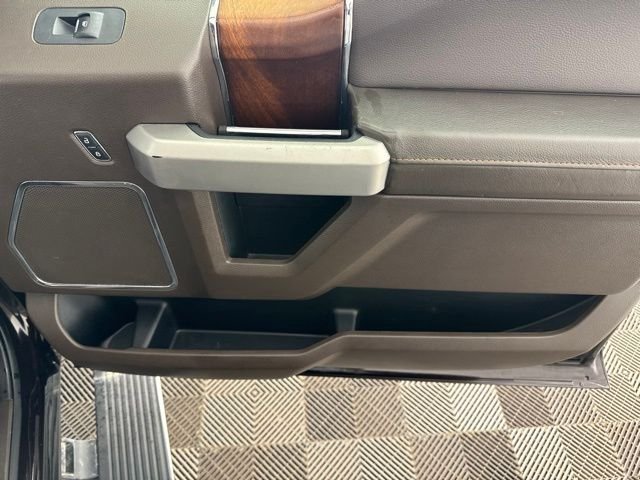 Used 2019 Black Ford King Ranch image 21