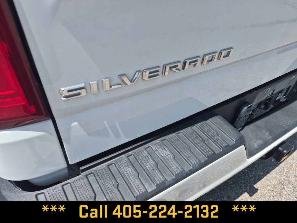 Used 2024 Summit White Chevrolet RST image 8
