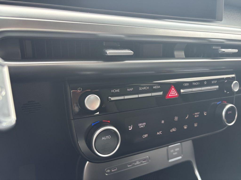 2026 Hyundai IONIQ 9 SE - Photo 17