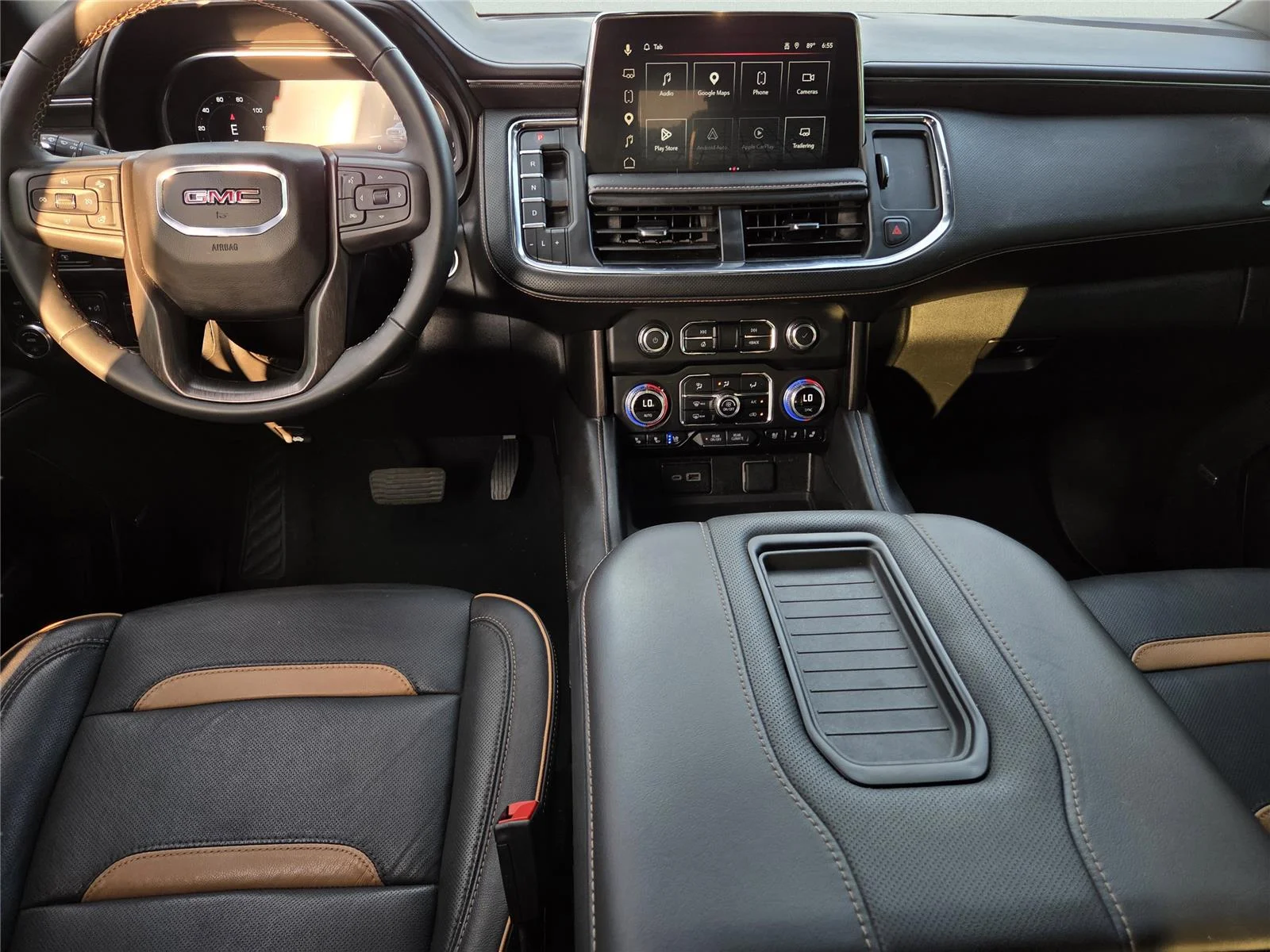 Used 2024 White Frost Tricoat GMC AT4 image 9