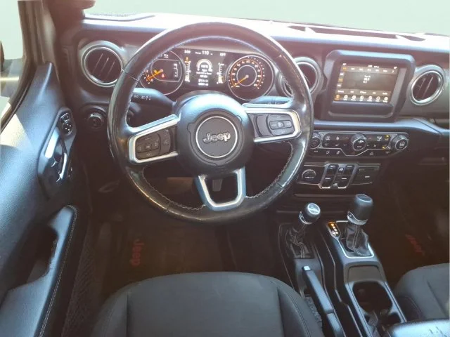 Used 2020 Green Jeep Overland image 18