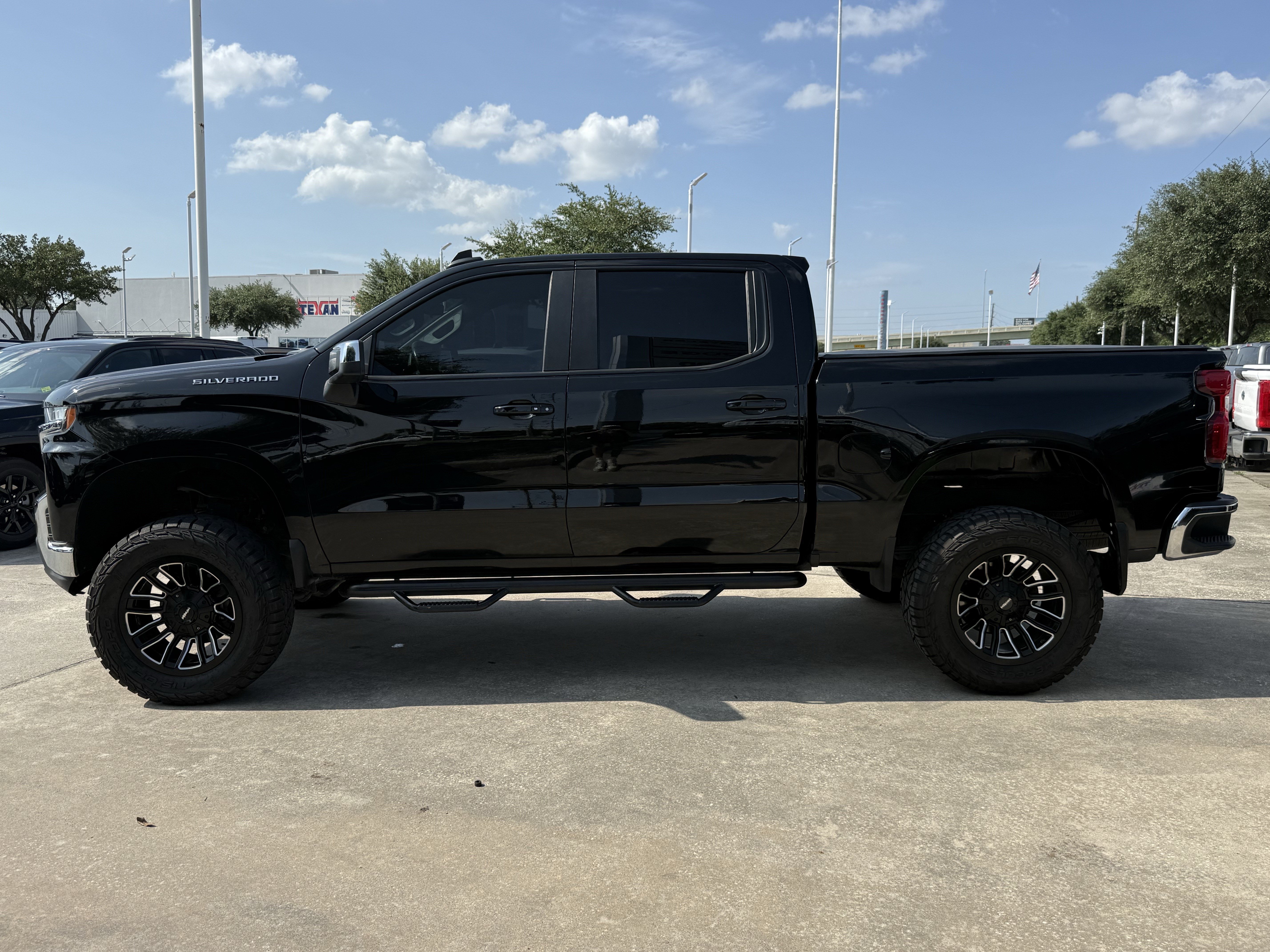 Used 2020 Black Chevrolet LT image 6