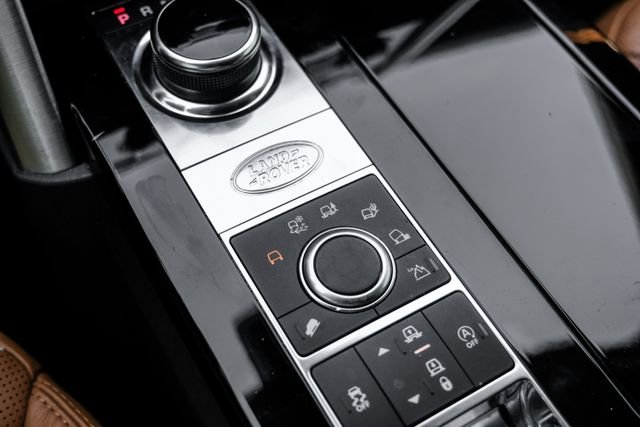 Used 2019 White Land Rover HSE Luxury image 37
