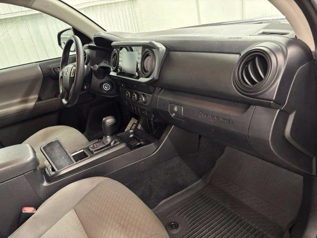 Used 2021 MAGNETIC GRAY MET. Toyota  image 16
