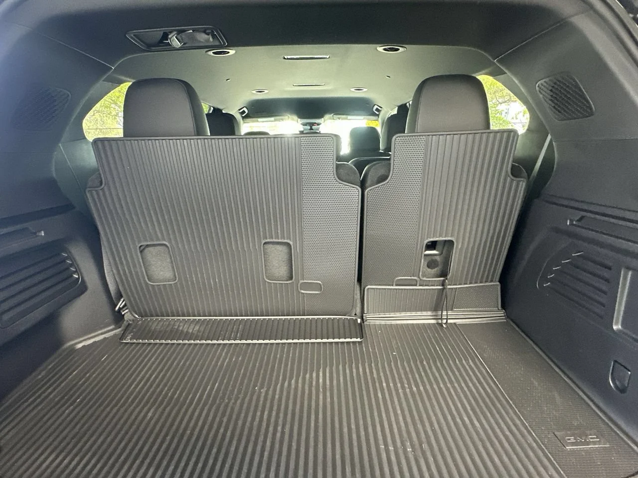 2026 GMC Acadia Elevation - Photo 25