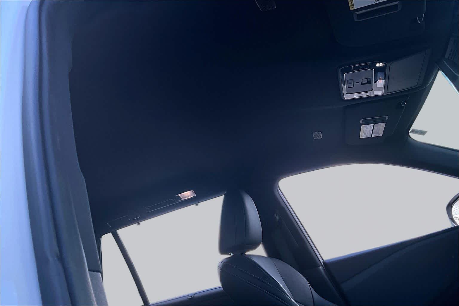 Used 2024 Wind Chill Pearl Lexus  image 13