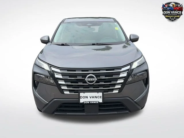 Used 2025 Gray Nissan SV image 8