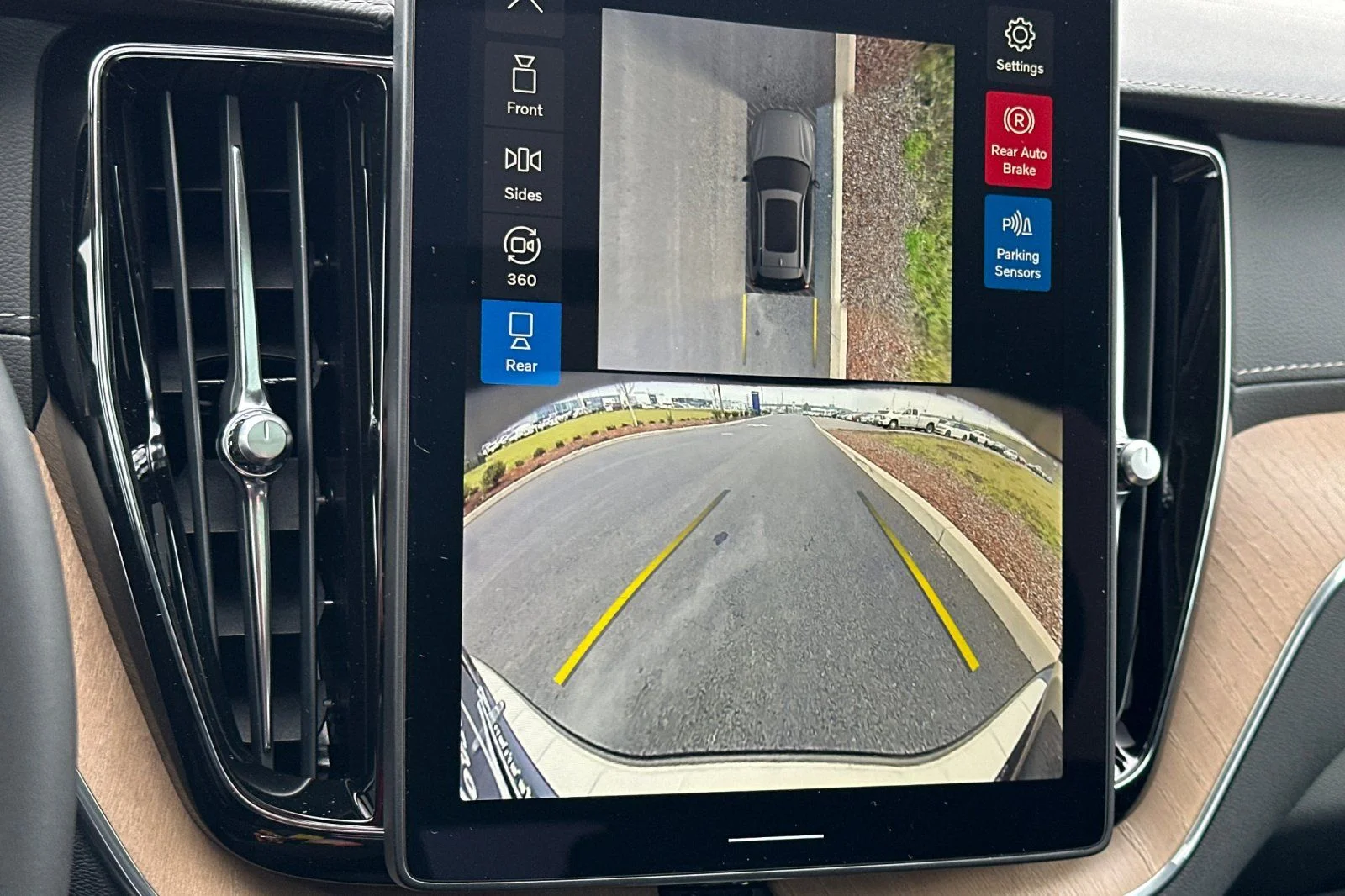 New 2026 Onyx Black Volvo Ultra image 19