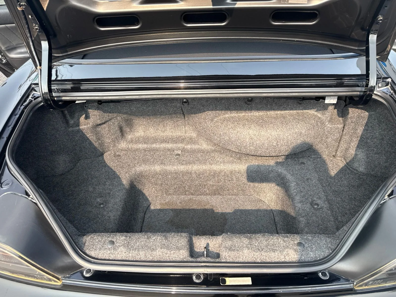 Used 2005  Honda Base image 16