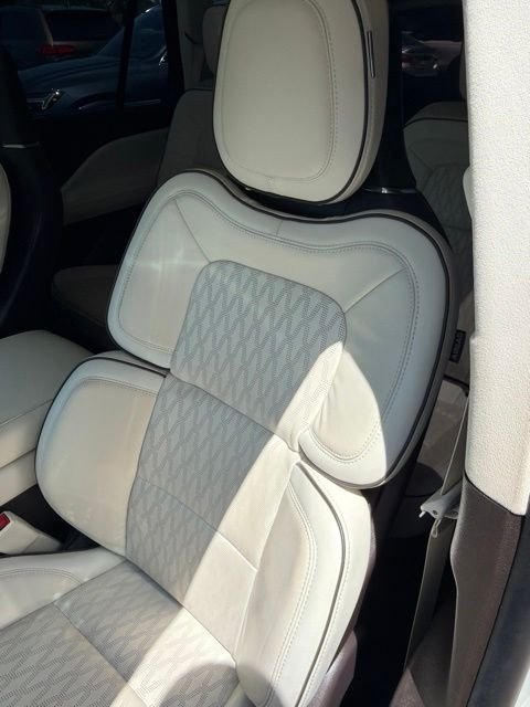 Used 2024 White Lincoln Black Label image 17