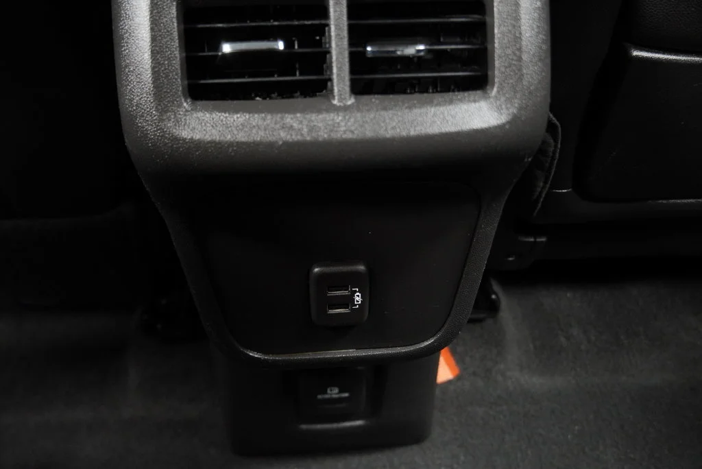 Used 2023 EBONY TWILIGHT METALLIC GMC SLT image 23