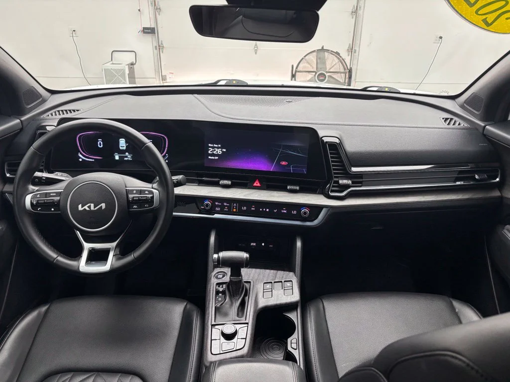 Used 2023 White Kia X-Line image 3