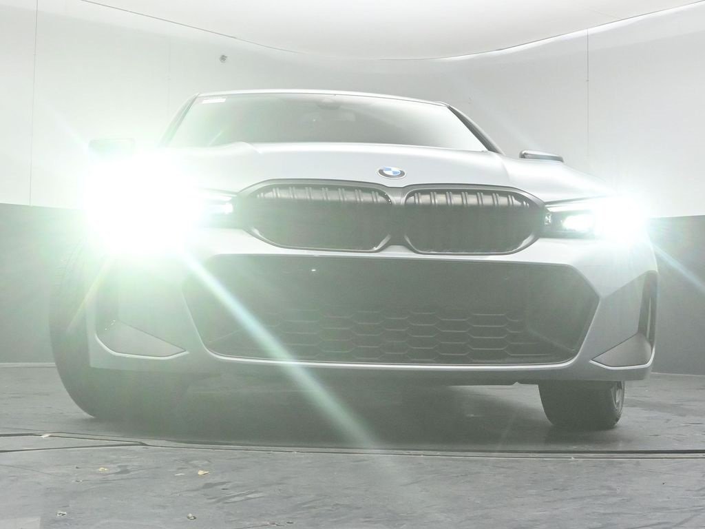 2023 BMW 330I - Image 32