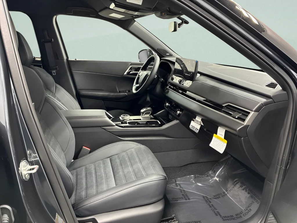 New 2026 Graphite Gray Mitsubishi LE 1.5T S-AWC image 29